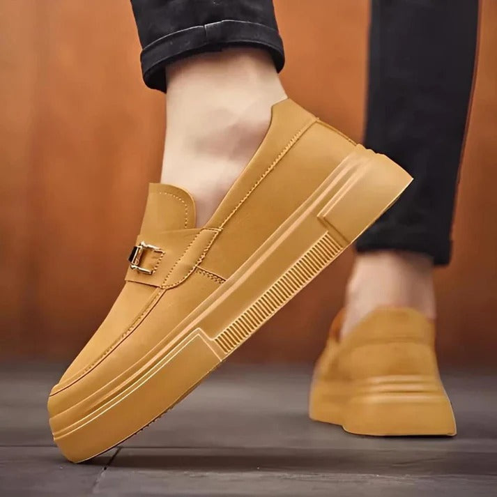 Gray helmet for bikers